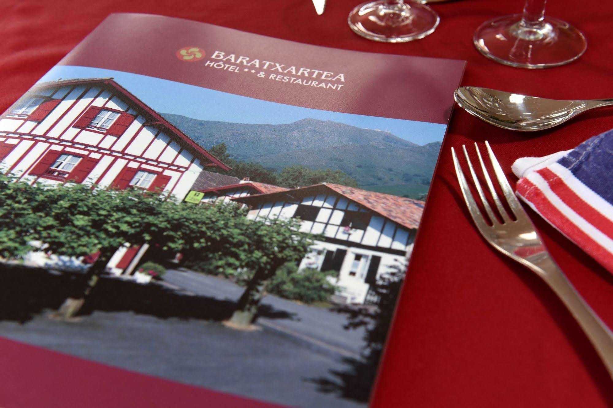 Hotel Restaurant Baratxartea サール エクステリア 写真